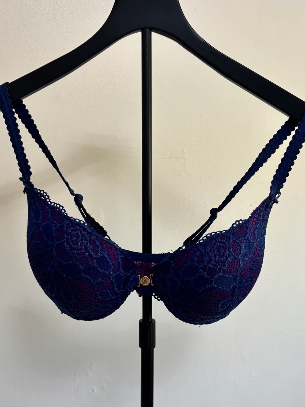 La Vie En Rose Navy and Burgundy Lace Underwire Bra